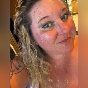 Meet your Posher, Elli